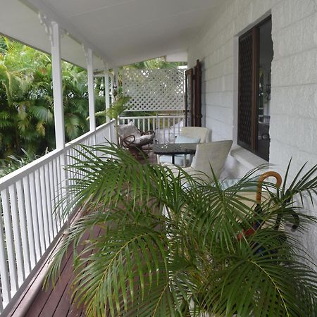 South Pacific Bed & Breakfast Клифтън Бийч Екстериор снимка