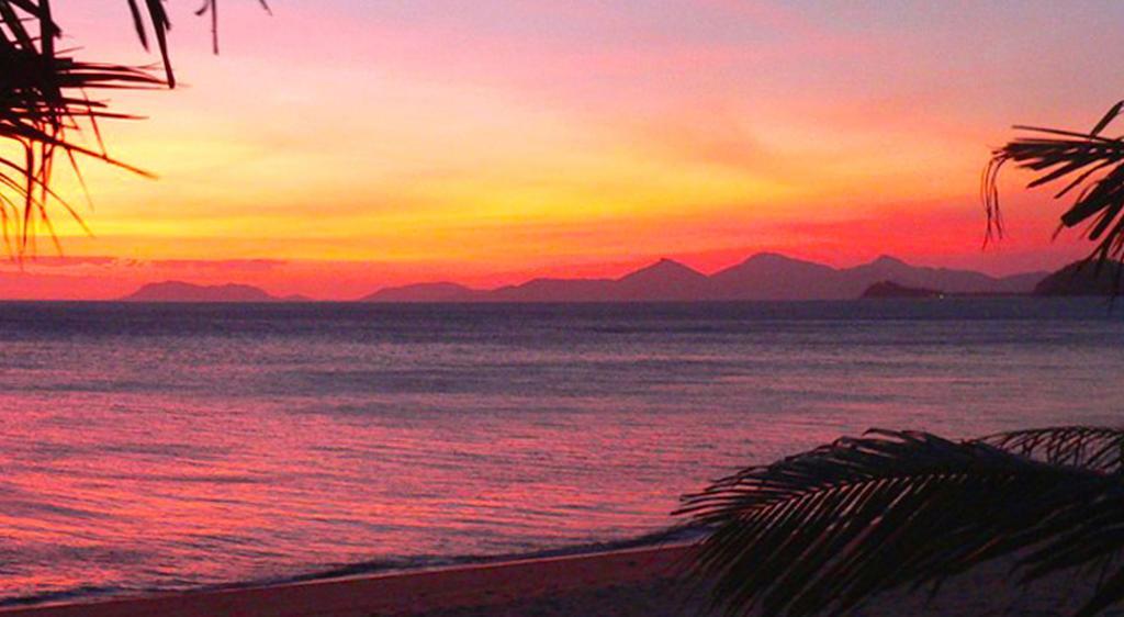 South Pacific Bed & Breakfast Клифтън Бийч Екстериор снимка