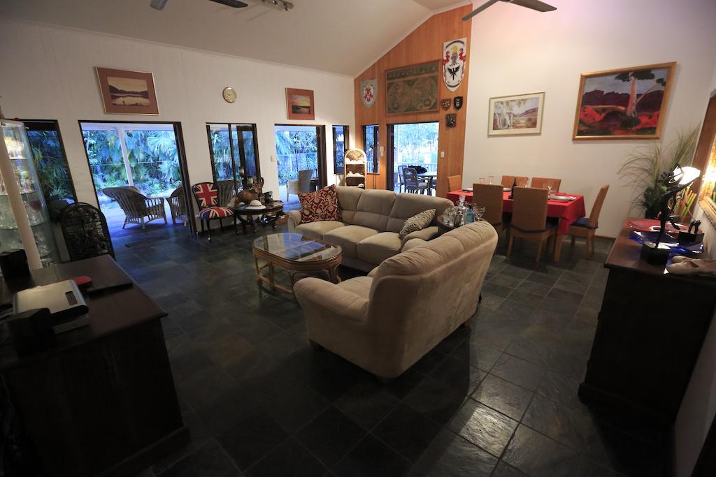 South Pacific Bed & Breakfast Клифтън Бийч Екстериор снимка