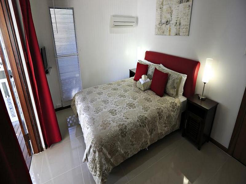 South Pacific Bed & Breakfast Клифтън Бийч Екстериор снимка