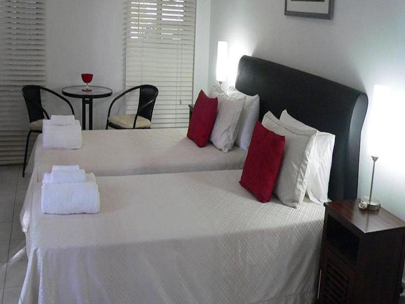 South Pacific Bed & Breakfast Клифтън Бийч Екстериор снимка