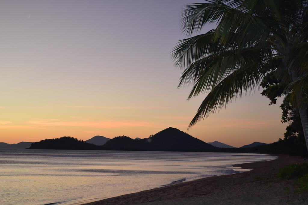 South Pacific Bed & Breakfast Клифтън Бийч Екстериор снимка